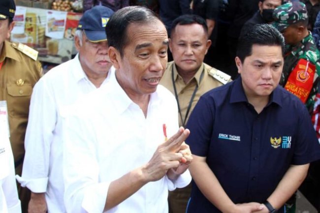 Nanang Dampingi Presiden Jokowi Mengunjungi Pasar Natar