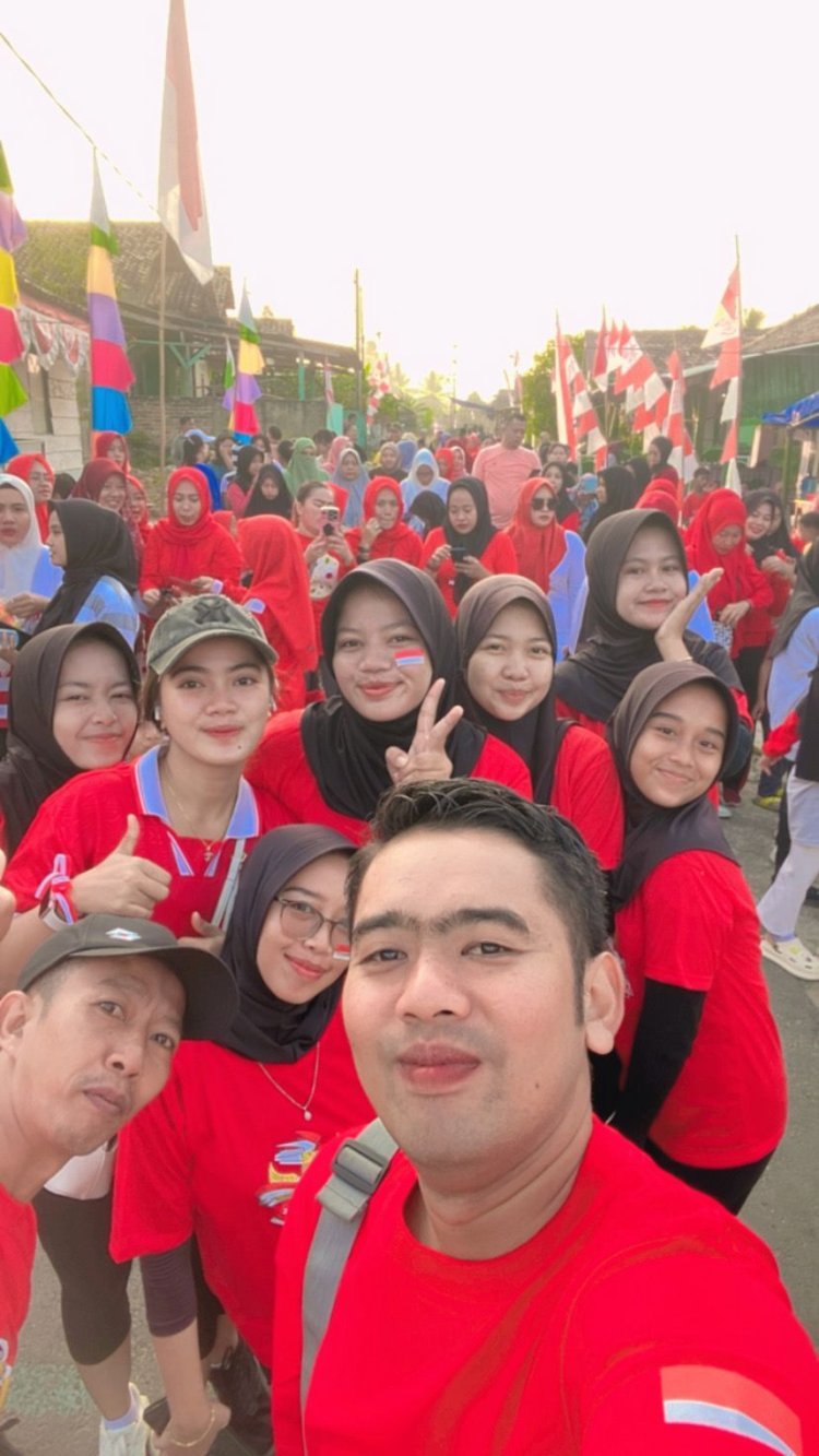 Dalam Rangka HUT RI Ke-79 Lingkungan 06 Sukajaya Mengadakan Jalan Sehat