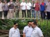 Anggota DPRD dan Dinsos Lamsel Terjun Bantu Korban Angin Puting Beliung