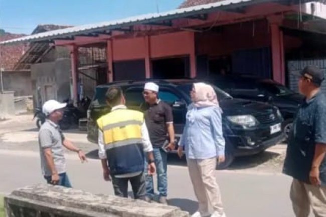 Respon Cepat DPRD Lampung Selatan dan Dinas PUPR Cek Lokasi Rawan Banjir di Desa Mekar Mulya Palas