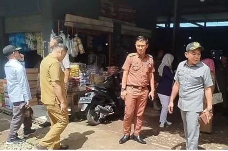 Komisi II DPRD Lampung Selatan Soroti Soal Pasar Sidomulyo Yang Sepi Pengunjung dan Tanggapi Keluhan Pedang