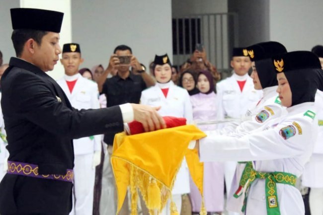 Radityo Egi Pratama Kukuhkan 41 Anggota Paskibraka, Putra Putri Terbaik Lampung Selatan