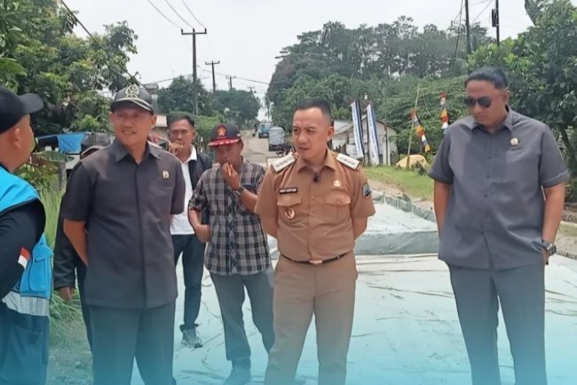 Anggota DPRD Lampung Selatan Tinjau Proyek Rekonstruksi Jalan Babatan–Umbul Bayur di Katibung
