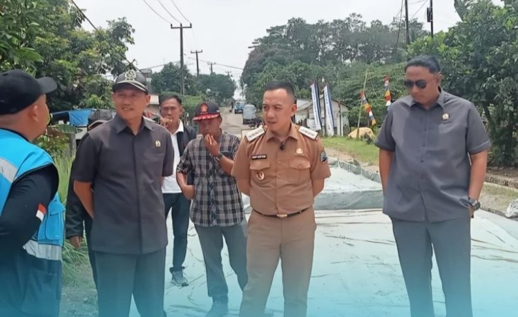Anggota DPRD Lampung Selatan Tinjau Proyek Rekonstruksi Jalan Babatan–Umbul Bayur di Katibung