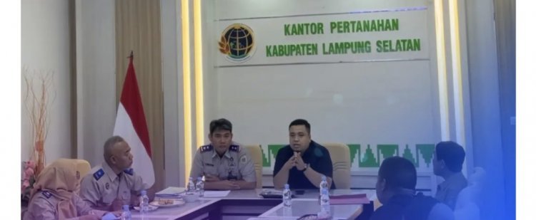 Bantu Warga Munjuk Sampurna, Wakil Ketua I DPRD Lampung Selatan Sambangi Kantor BPN