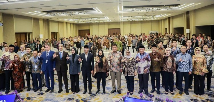 Wabup Syaiful Anwar Hadiri Forum Investasi Lampung 2025, Sekda Supriyanto Pantau Virtual dari Kalianda