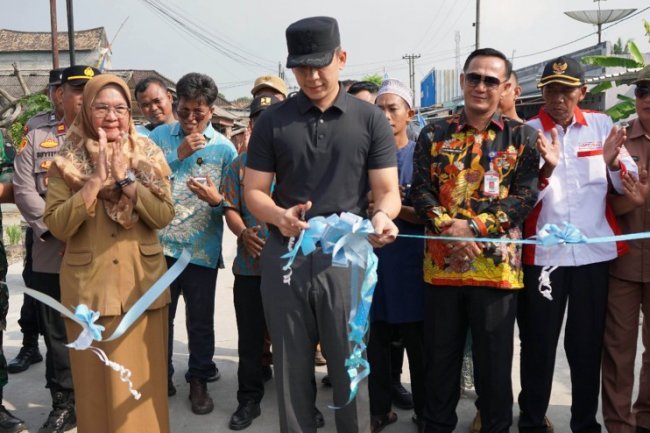 Jalan Mulus, Ekonomi Tumbuh: Bupati Egi Resmikan Akses Bumi Daya-Trimomukti, UMKM Singkong Ikut Terdongkrak