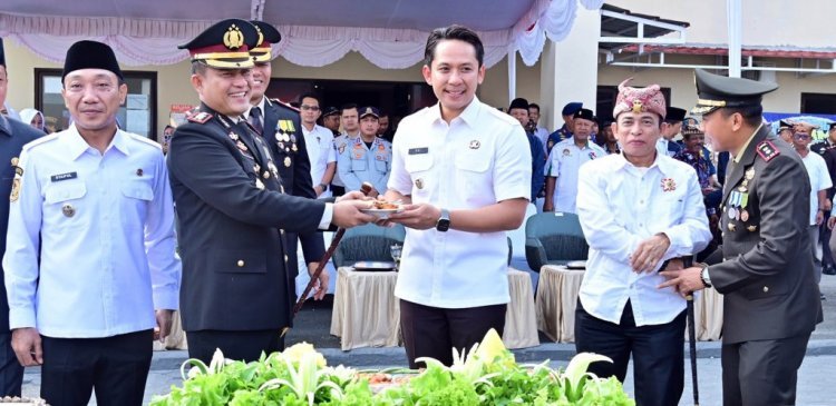 Bupati Egi Hadiri HUT ke-80 Bhayangkara, Kapolres Lampung Selatan Tegaskan Komitmen Pelayanan Terbaik bagi Masyarakat